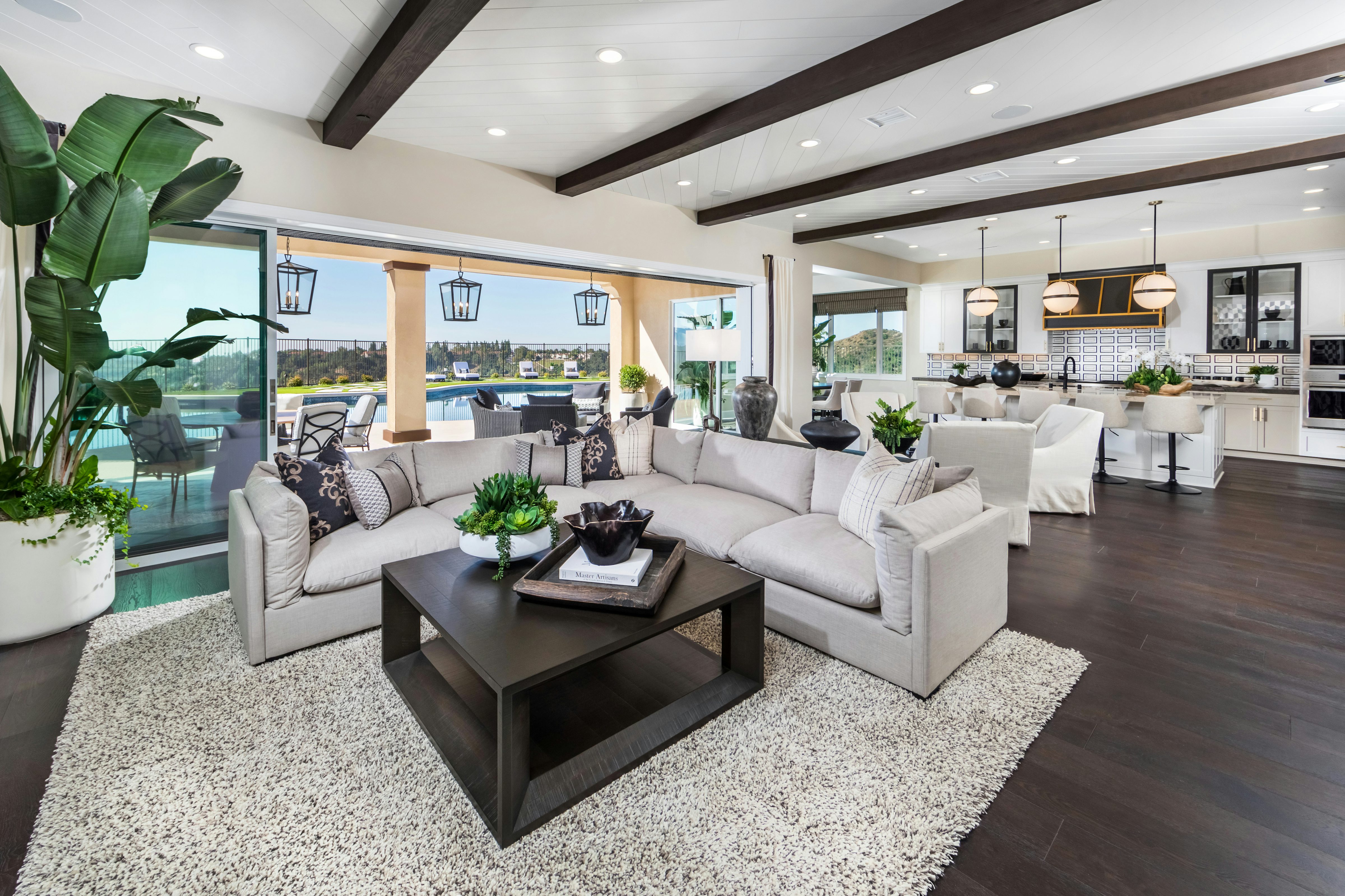 Image of backyard and pool for Sage at Viewpoint